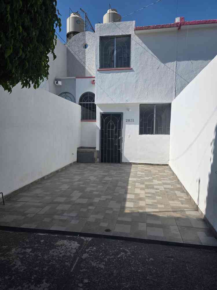 casa en renta valle isla de los laureles fracc jardines del valle zapopan jalisco pj5yoGw